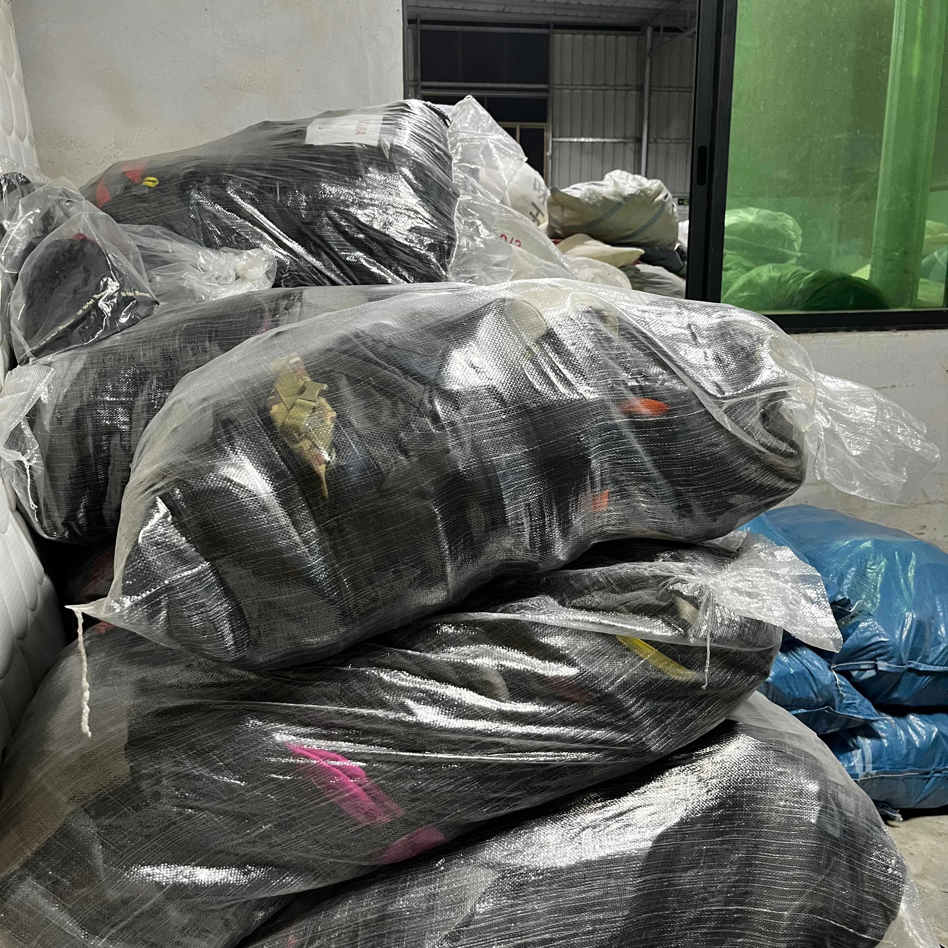 Popular High Quality Mixed Delivery Fashion Designers Shoulder Bag Stock Lady Hand Bags Used Bulk Bags