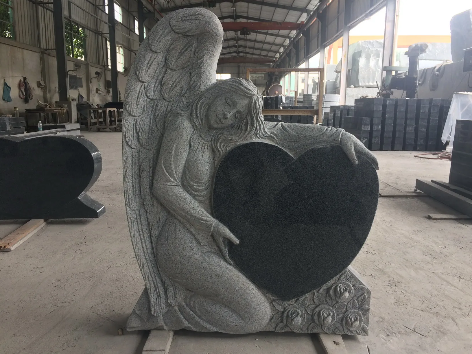 Premium Quality Natural Stone Monument Black Granite Headstone Child Headstone