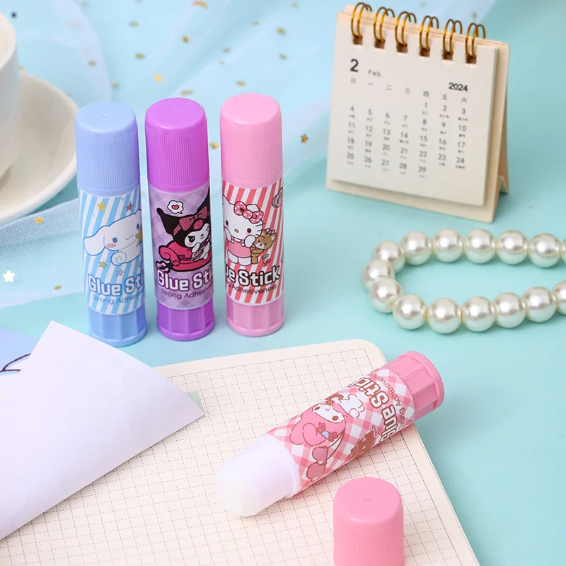 Cute Cartoon Solid Glue Stick Student DIY Tool Solid Glue Spinning Out Glue White Small 9g High Viscosity