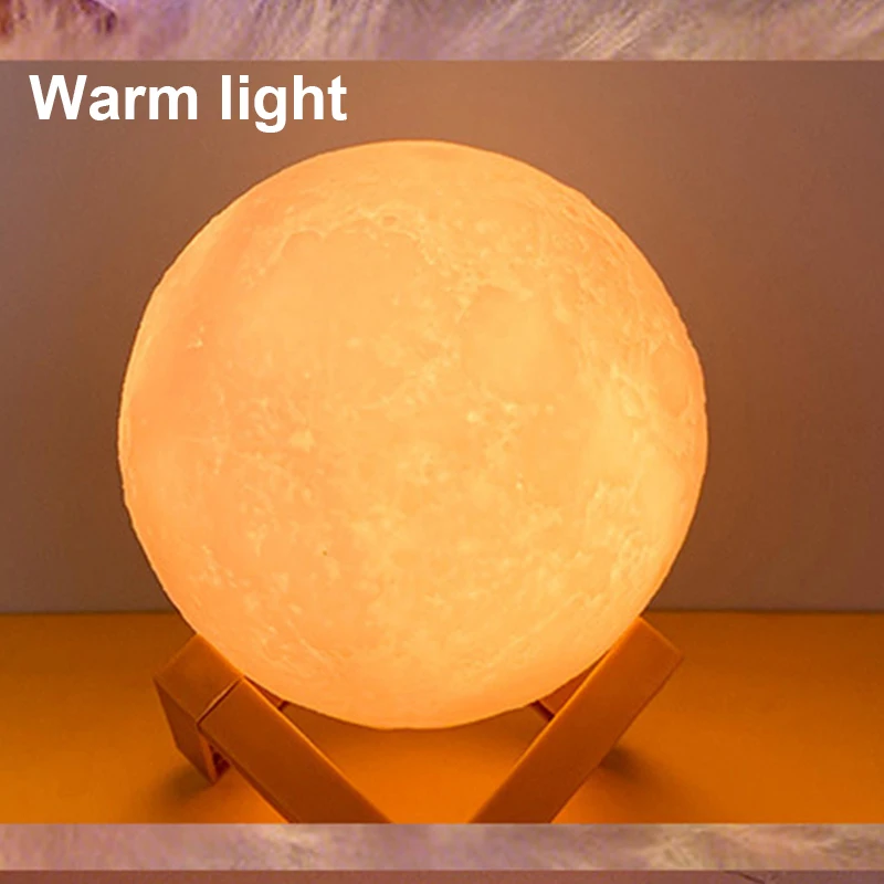 Трехцветная настольная лампа