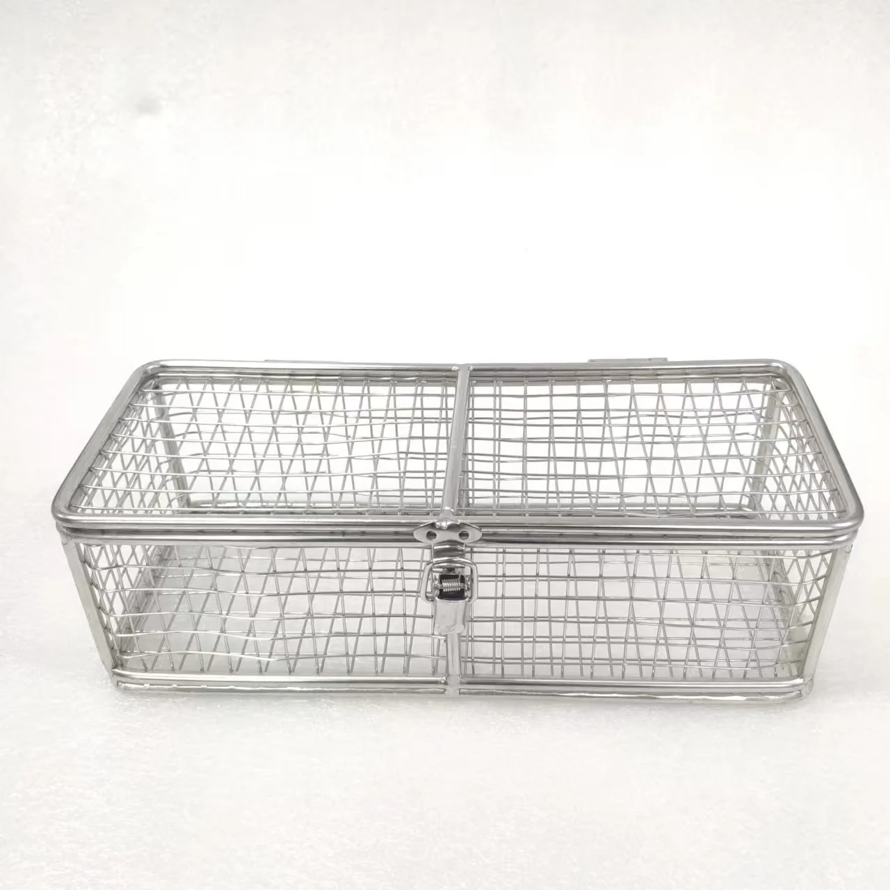 Customizable 304 stainless steel with lock cover handle ultrasonic cleaning and disinfection net basket for item disinfection