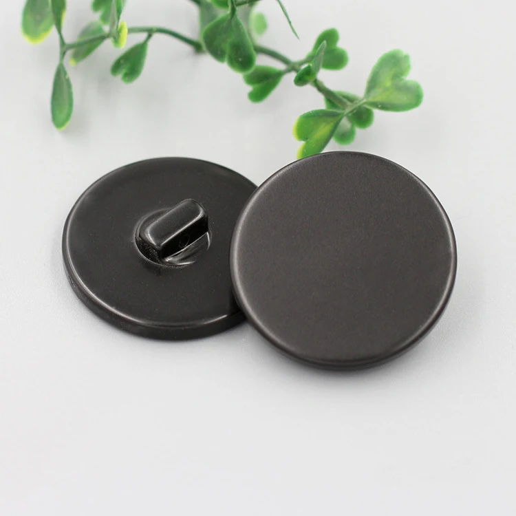 Wholesale Flat Coat Button White And Black Non Holes Shank Buttons Round Resin Button