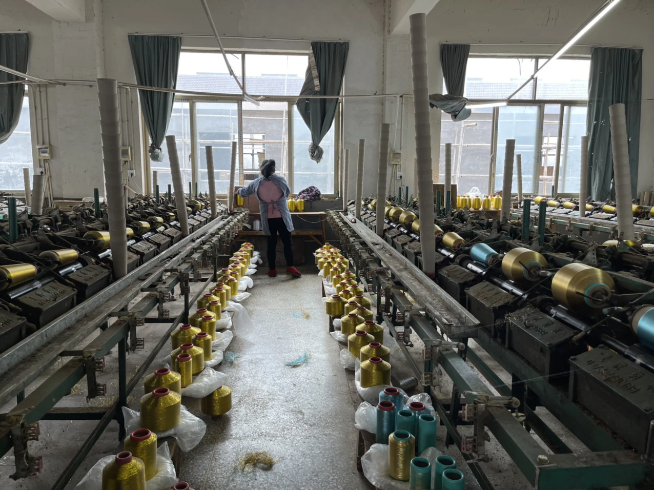 Dongyang Factory Direct Supply Low MOQ Quantity For Knitting Lurex Yarn silver yarn MX Type Metallic Yarn