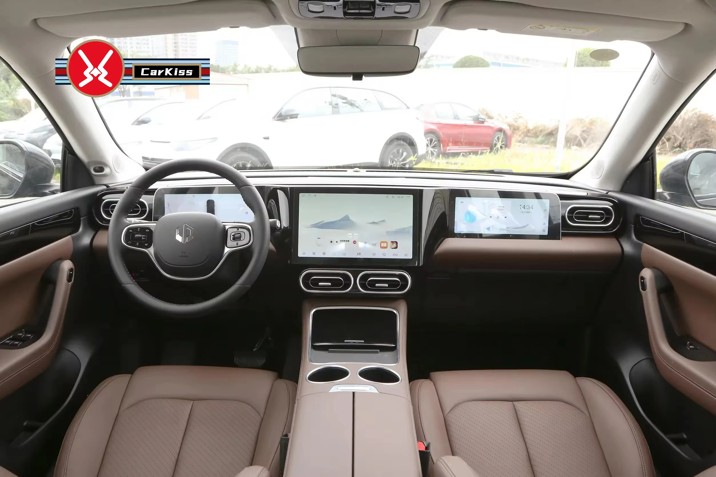 2024 Leapmotor C11 New Energy SUV Mid-Size 5-Door 5-Seater High Speed 170km/h Hybrid Car Made in China Left Steering
