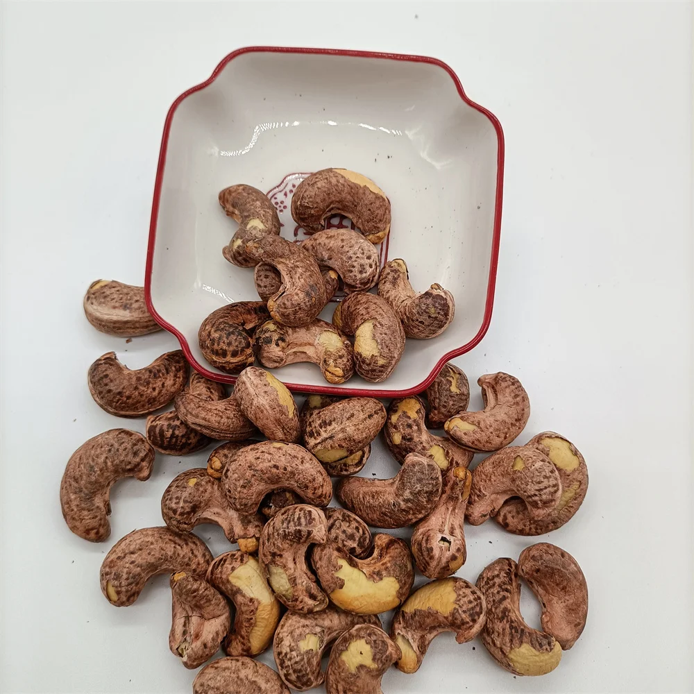 Buy Top Quality Wholesale Competitive Price Bulk Manufacturer Cashew Nuts / Cashew Kernel / Cashew Nuts W180 W240 W320 W450