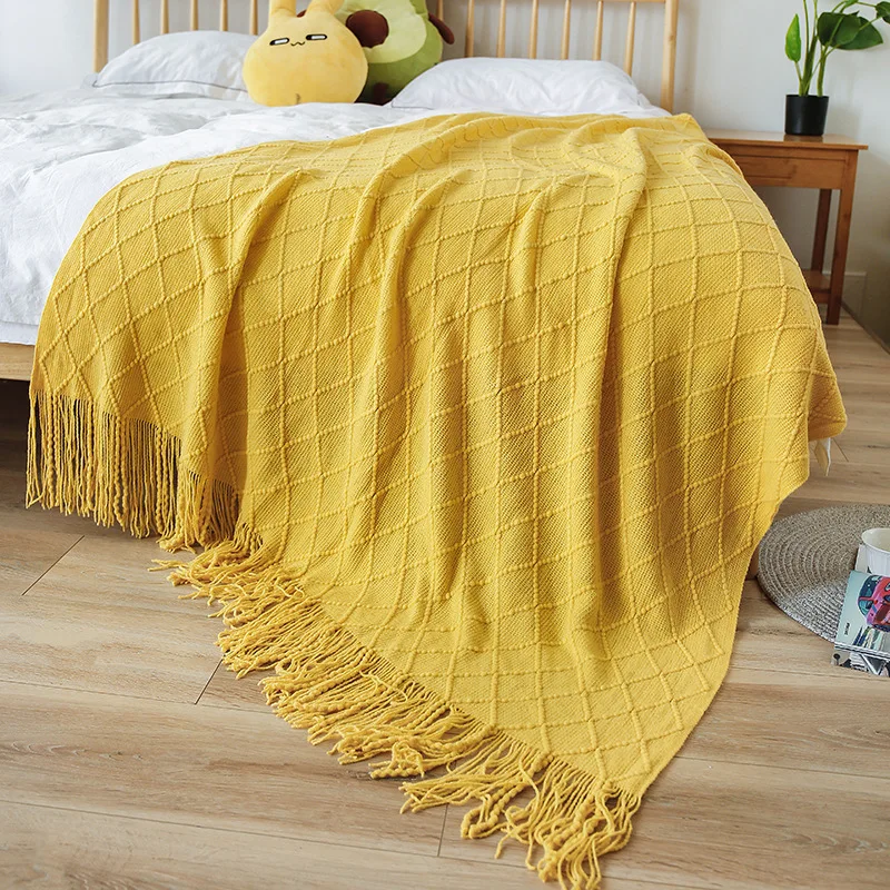 Wholesale Luxury Nordic Retro Soft Different Color Yellow Bed Sofa Hotel 127*182cm Knitted Throw Blanket Bedding Set