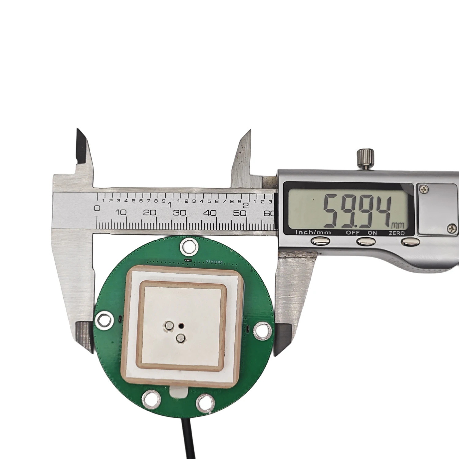 New RTK GPS GLONASS Galileo BeiDou Tri-Band GNSS Antenna L-Band Built-in Active Antenna industrial helmet Aerial UAV UGV antenna