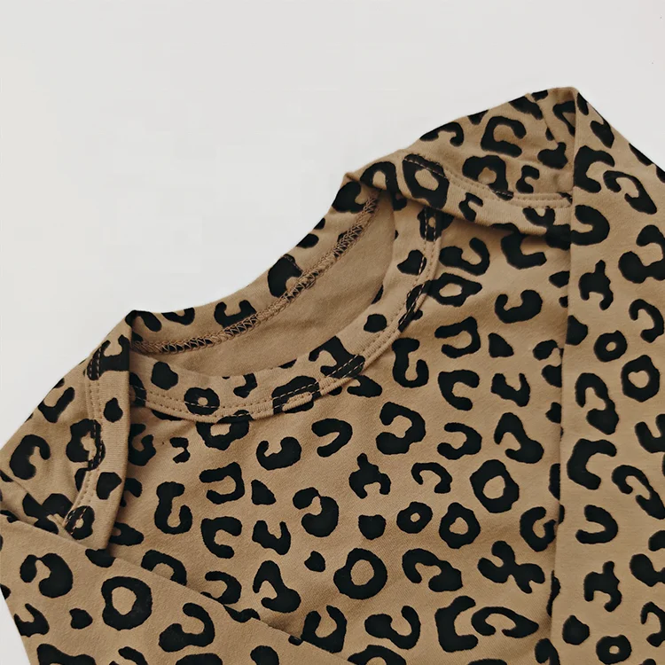 Для новорожденных для мальчиков и девочек; roupas de bebe recem nascido вязать унисекс дешевые хлопок комплекты одежды маленьких детская одежда девочки комплект с комбинезоном
