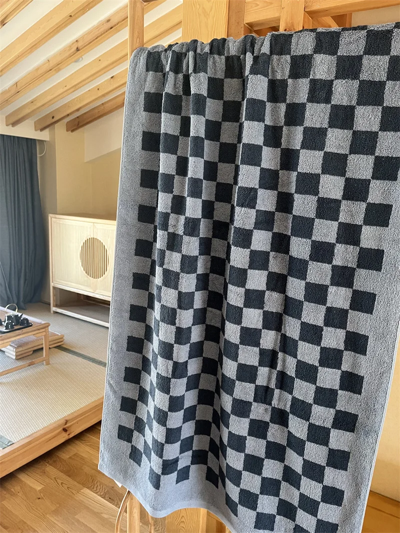 checkered towel - design 2