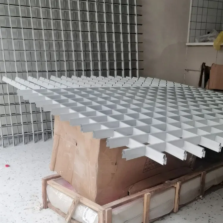 Внутреннее подвесное потолочное украшение подвесной алюминиевый решетчатый потолок