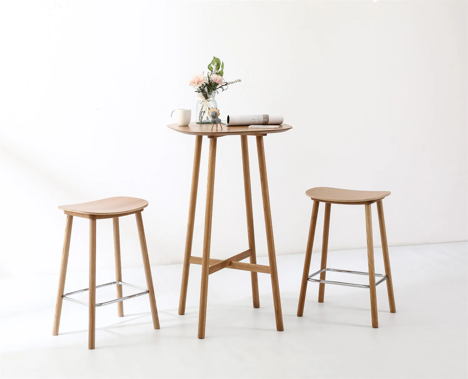 Factory Direct Sale Cheap Restaurant Furniture Bar Stools High Quality Durable Bend Wood Bar Chairs
