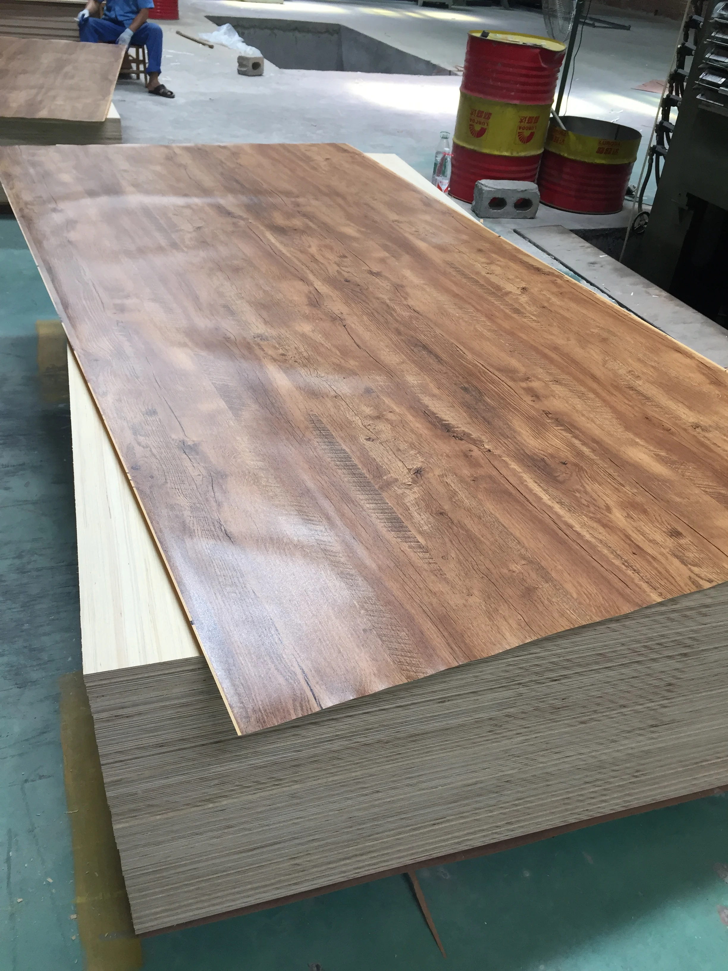 White melamine laminated plywood HPL laminated booard plywood veneer 16 18