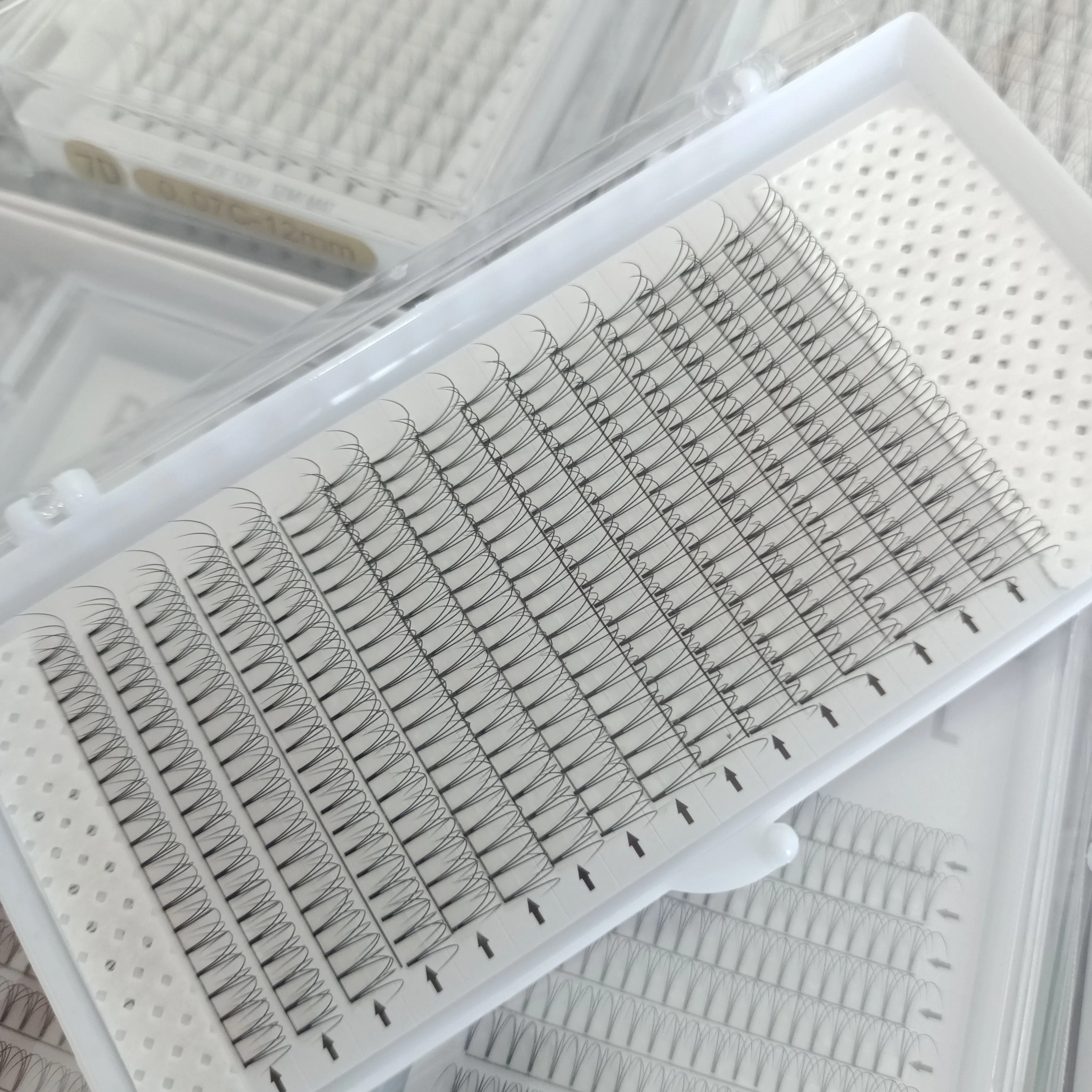 best selling products soft custom luxury faux mink false eyelashes korean pbt fiber premade 3d fans eyelashes