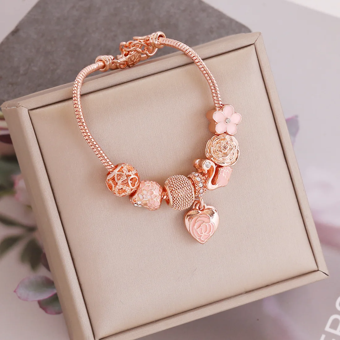 Wholesale Rose Gold Enamel Metal Big Hole Beaded Bracelet Heart Charm Bracelet for Women Jewelry