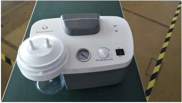 Hot Sale High Quality Hospital Surgical Equipment Medical suction machine/Portable Phlegm Suction Unit Machine