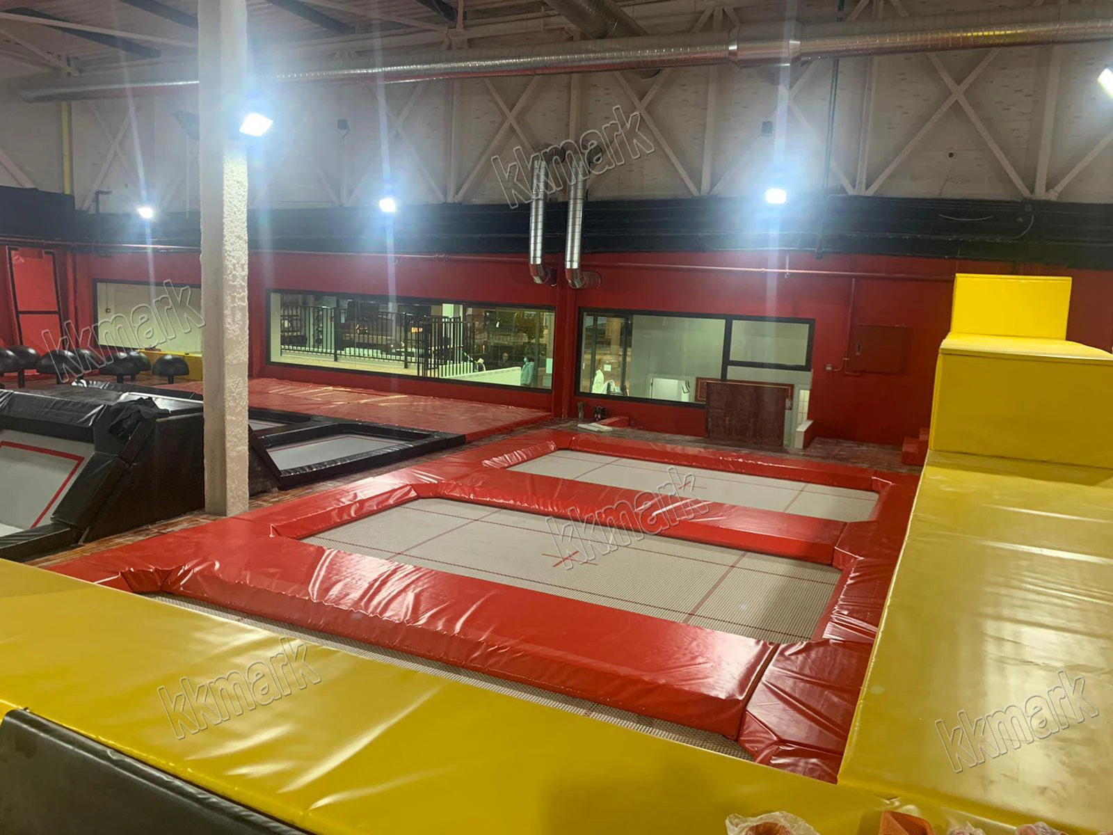 indoor outdoors entertainment harness jumping park commercial rebounder profesional trampoline park manufacturer