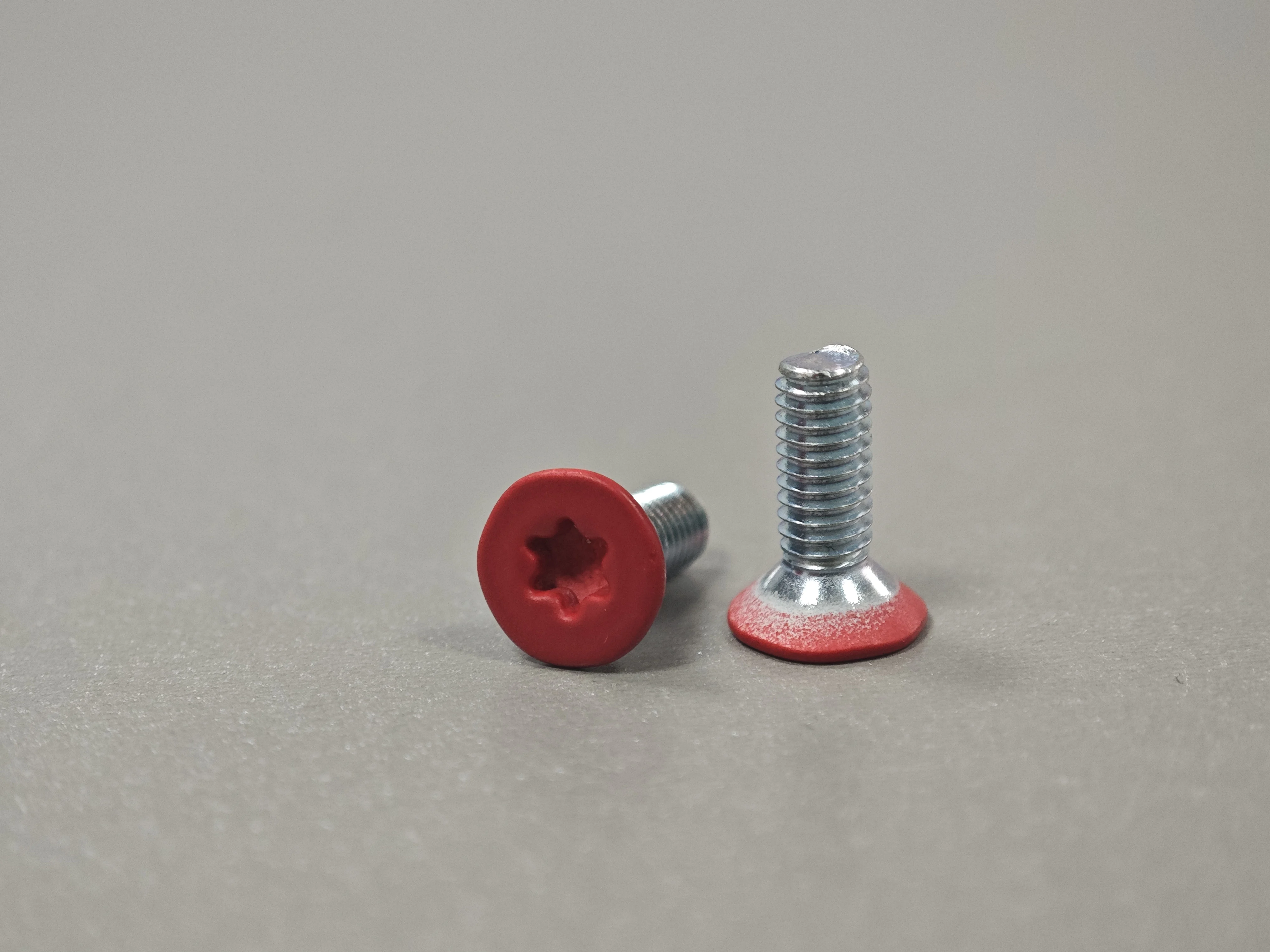 Custom Stainless Steel Red Nylock patch Hexagon Torx Cross Recess Pan Head Machine Screw