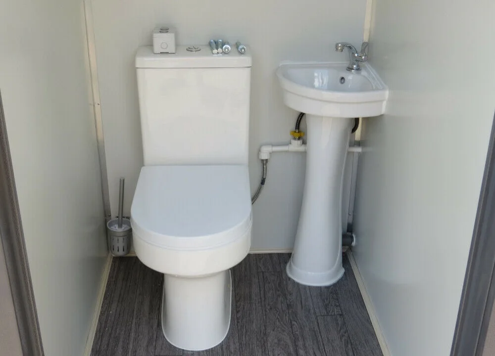 portable container house  toilet with basin and shower