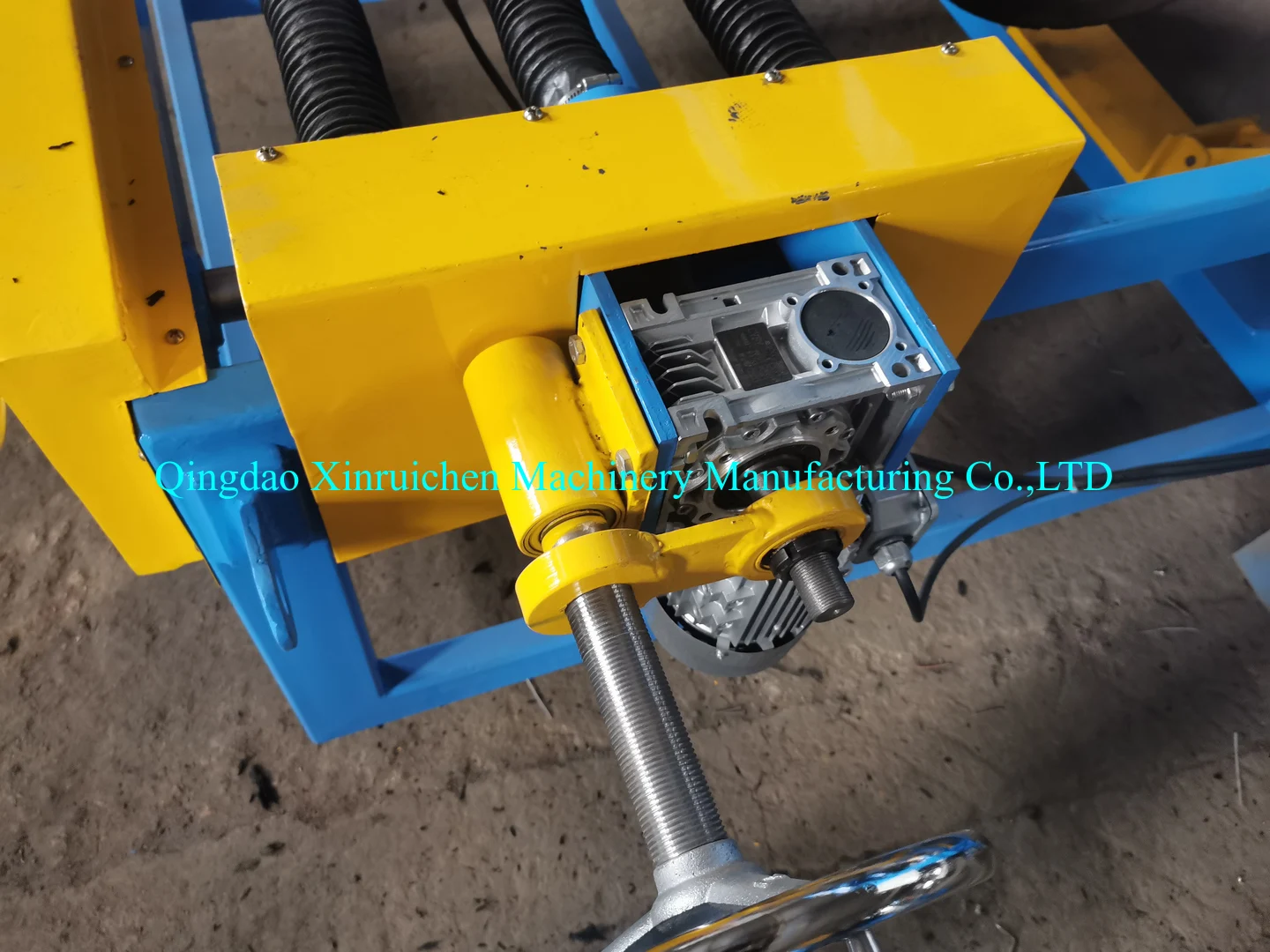 Automatic tire rasp machine / tire buffing machine / tire buffer