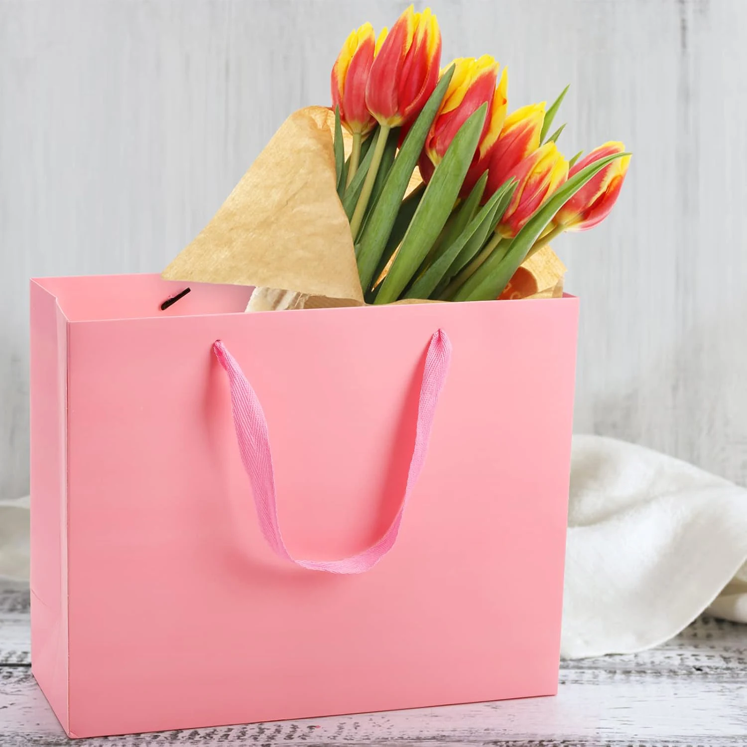 Hot pink luxury Boutique Cosmetic Clothes Extra large Packaging shopping low price size custom shopper craft paper bag