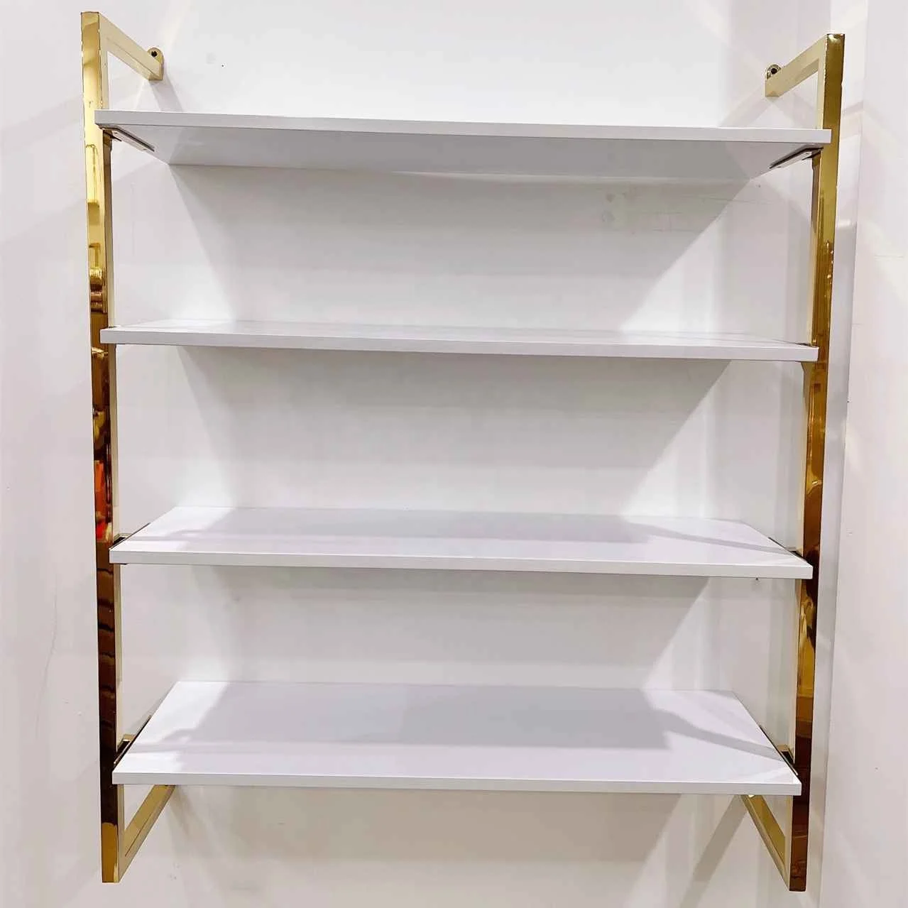 Interior Design Clothing Store Furniture Shop Decoration Gold Stainless Steel 4 Tiers Wall Shoe Display Rack For Shoe Bag Store