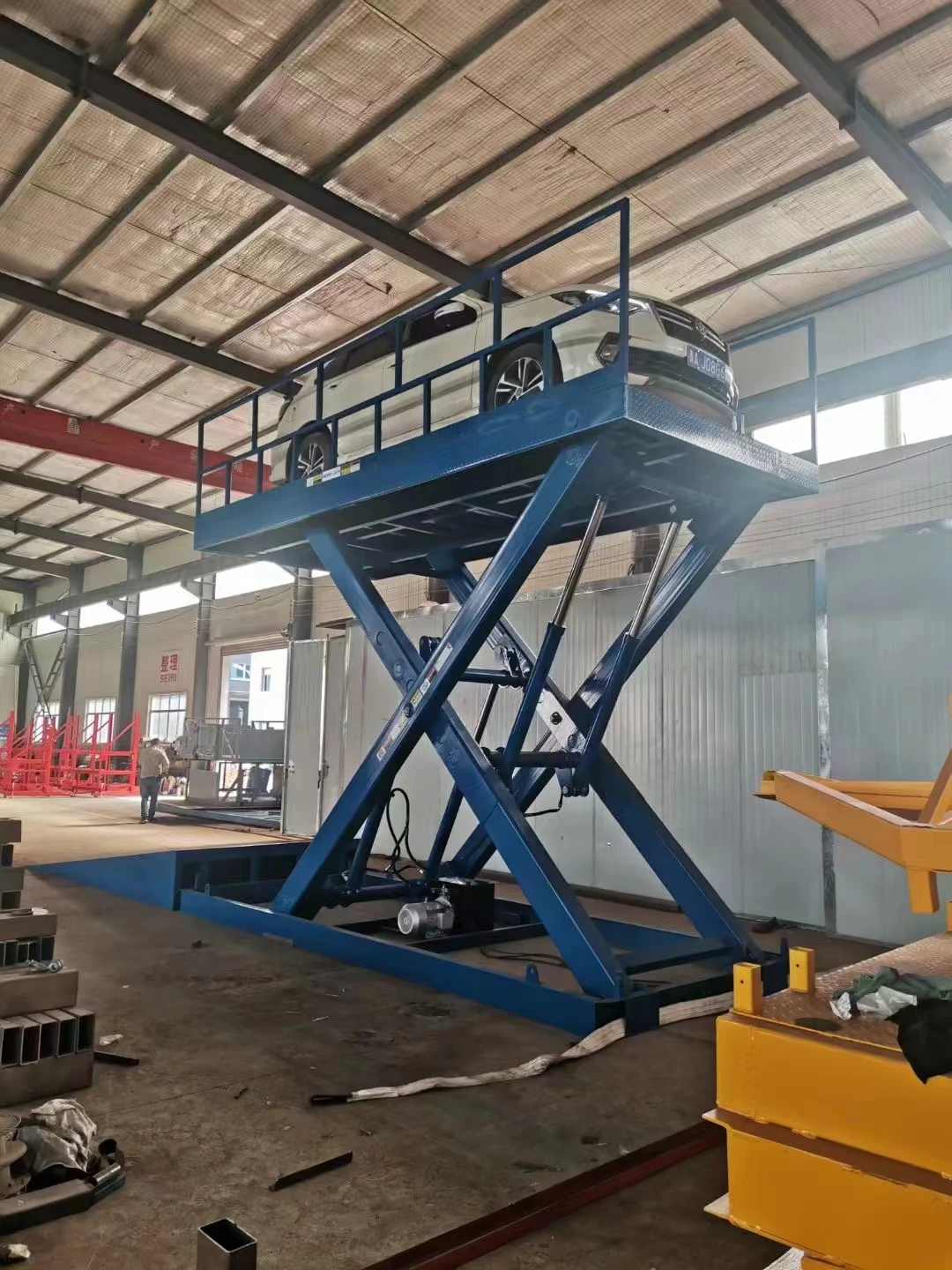 Scissor lift table/stationary hydraulic lift for warehouse Small Cargo Lifting Table Manual Foot Pump 2023 Newly Customized
