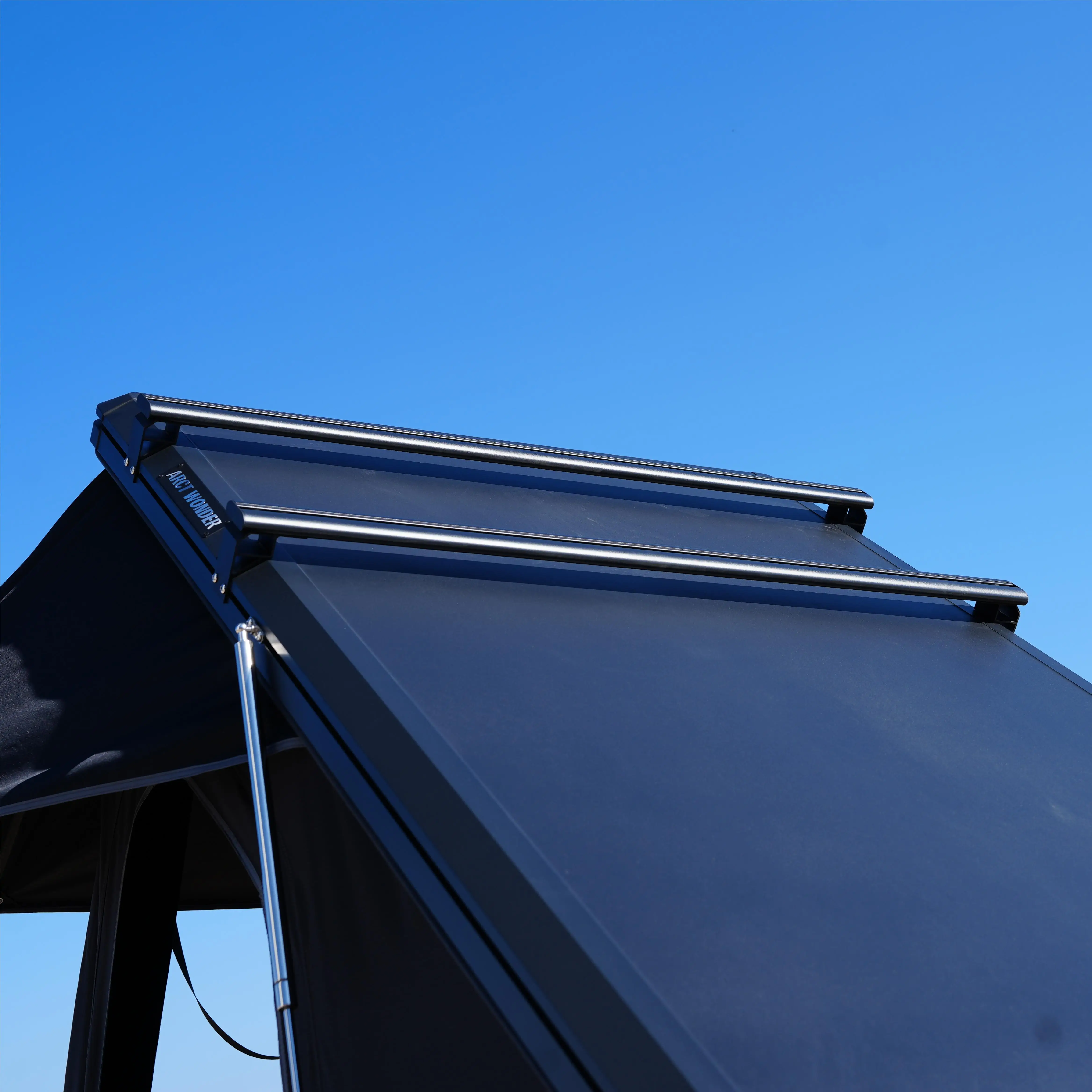 UV Resistant Waterproof 4 Person Roof Top Tent Car Rooftop Tent ABS Clamshell Hard Shell Top Roof Tent For 4x4 Camping