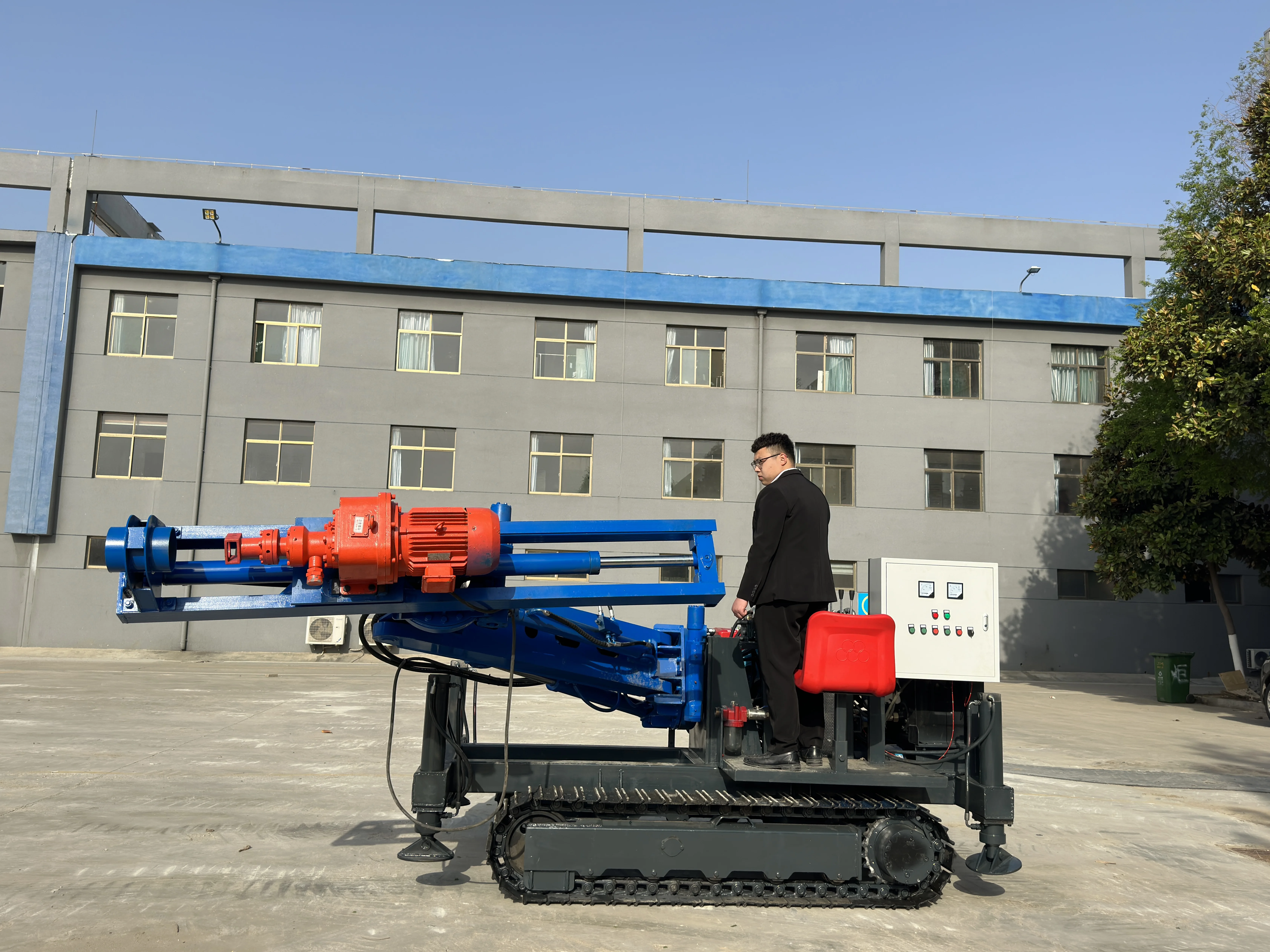 HR-180Q 360 degree rotating multi angle mining tunnel drilling machine multifunctional tunnel drill rig