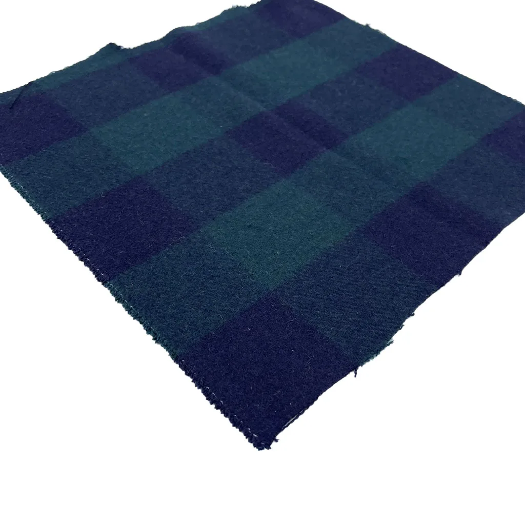 Wholesale Double Face Plush Brush Green Blue Wool/Polyester Plaid Woven Fabrics For Clothing ZZH24015