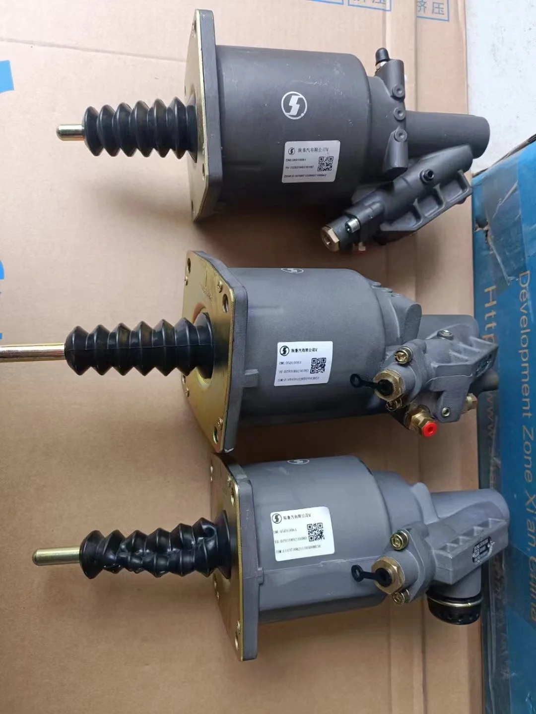 shaanxi automobile f3000 traction truck parts for shacman F2000 truck