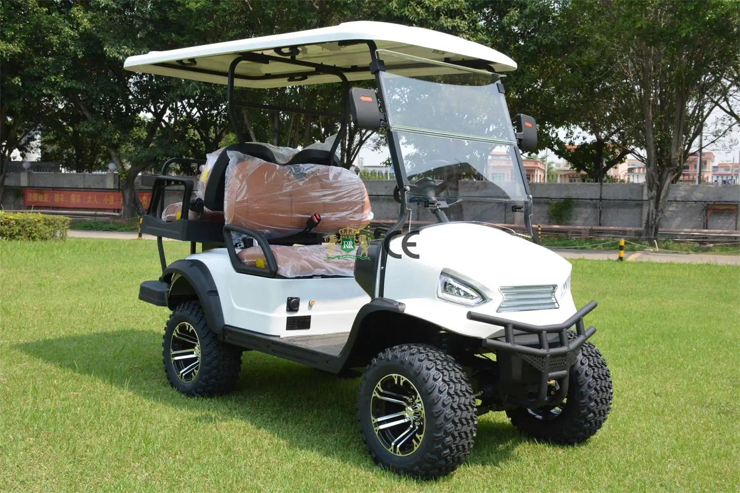 2 + электрическая подъемная тележка для гольфа 4 Пассажира мини-полезная машина цена