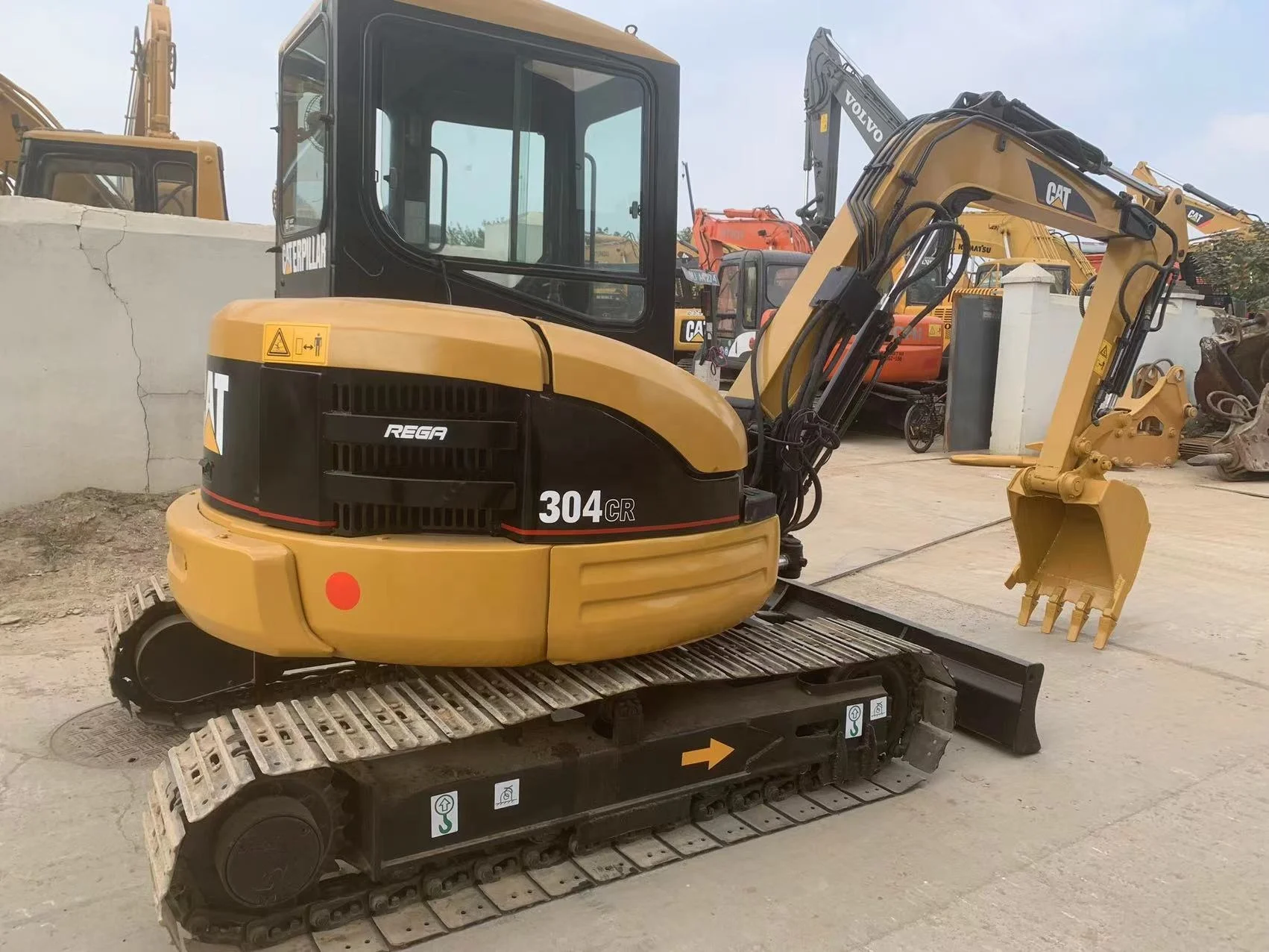 Used Cat 303.5 Mini Excavator for Sale Cheap Small Excavators 303 303.5 305 Models Available Caterpillar 320D Model Included