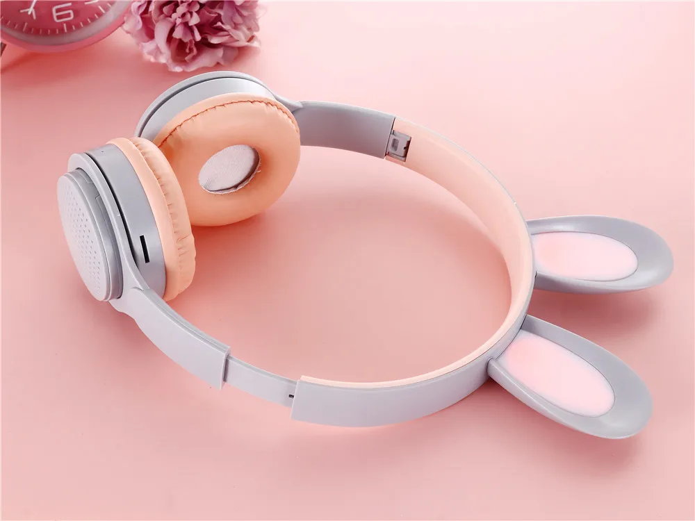 New Earphone Cute Rabbit Ear Headphone LED Kids Wireless Headset Earphone with Shining Five-pointed Star Pattern