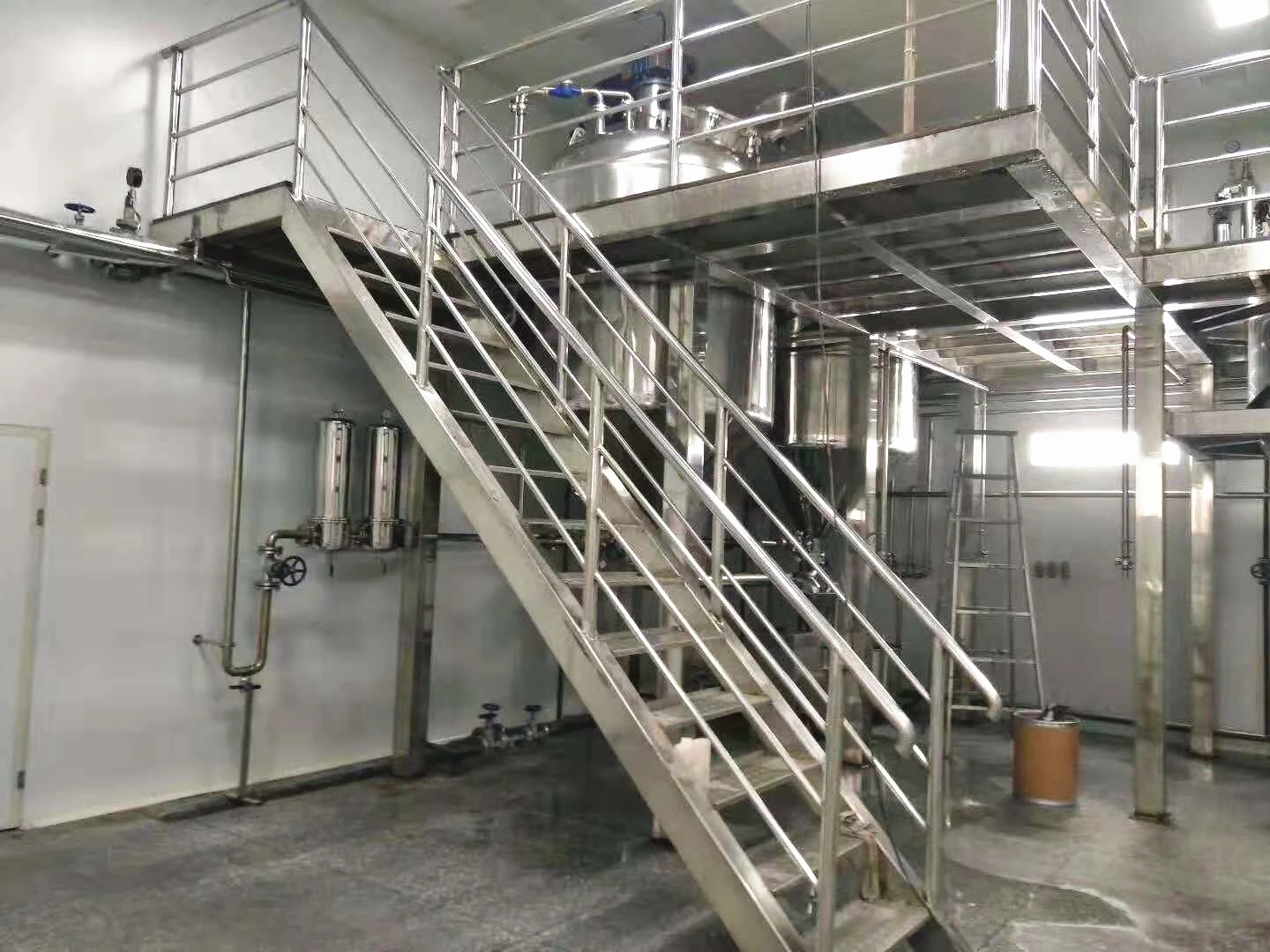 high efficiency Steam Distillation type 4000L per batch geranium rose essence oil plant for processing 1000kg raw material