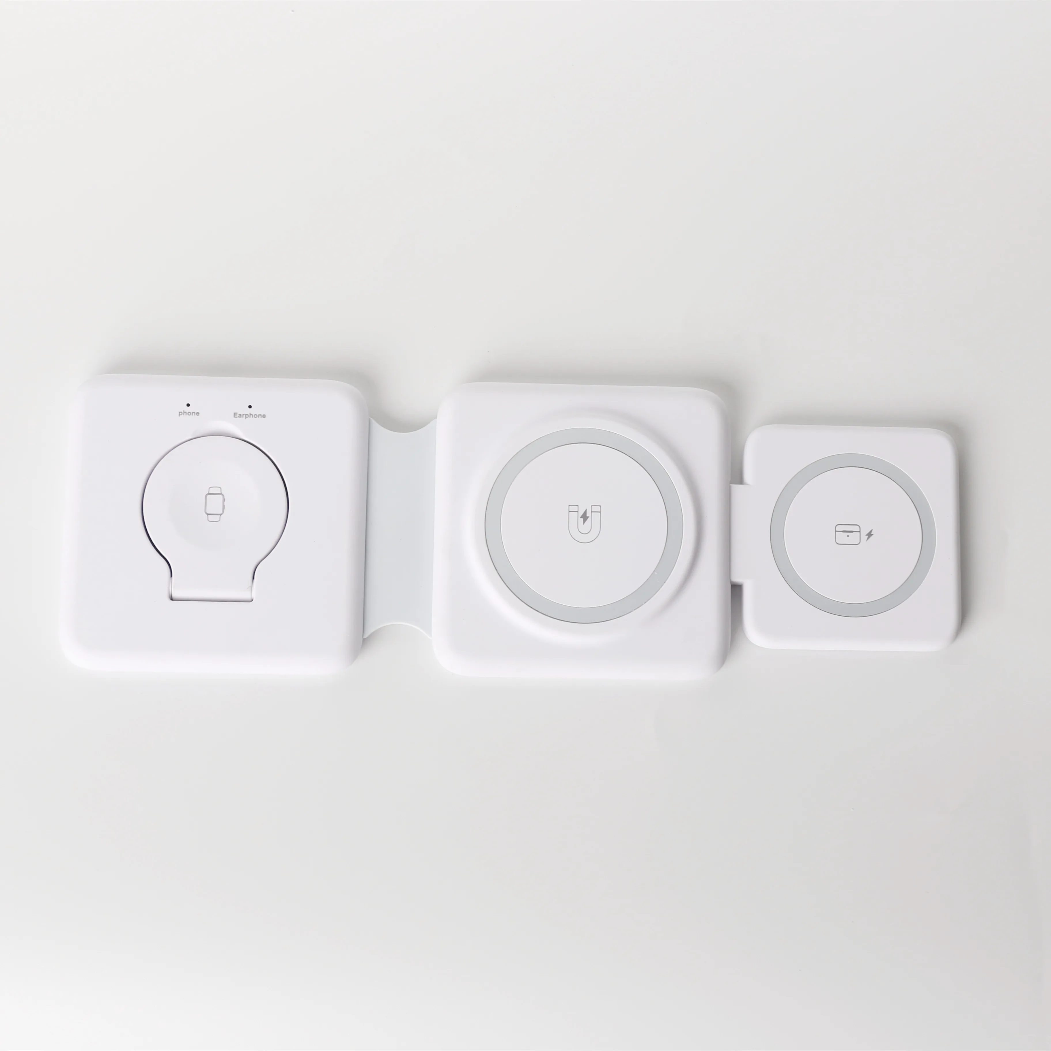 Hot Selling Magnetic 3 In 1 Foldable Wireless Charger,15w Fast Wireless Charging Stand Station Qi Portable Wireless Charger