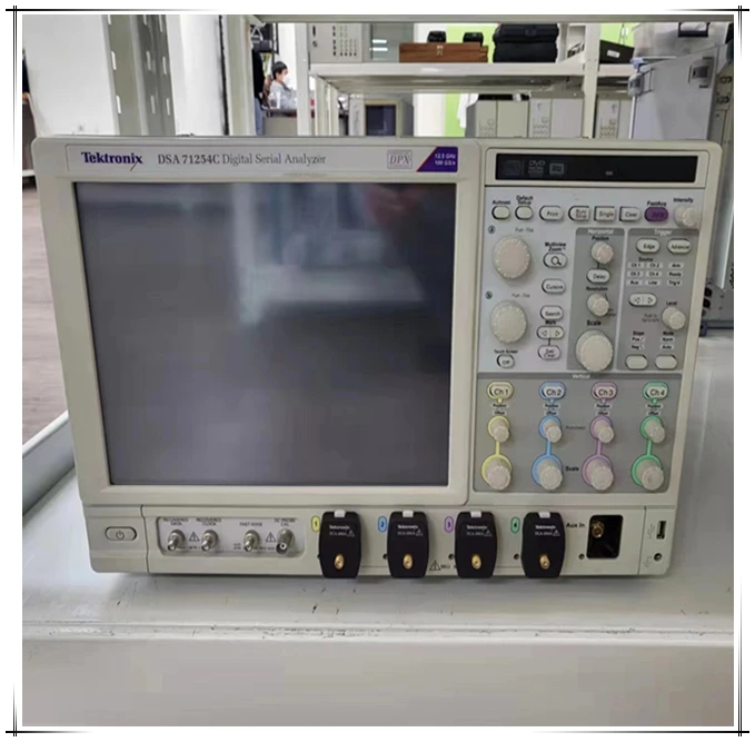 Used Tektronix DSA71254C 12.5GHz digital serial analyzer