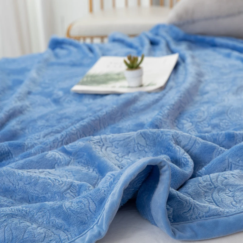 Super Bright Travel Plain Technics Flannel Throw Blanket In Bulk Home Decorative Style Flannel Fleece Blanket For Winter