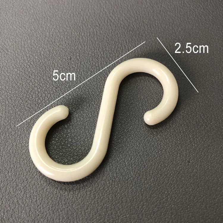 
Plastic PP material S shape curtain hooks 