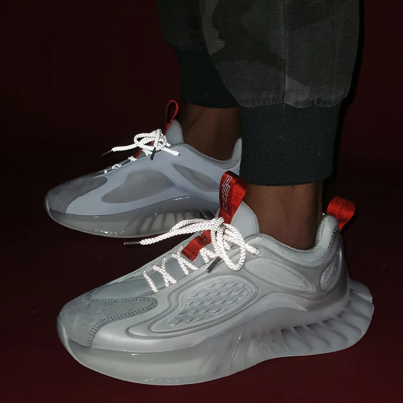 2021 Fashion Manufacturer Wholesale breathable cloth suede upper men sneakers tennis shoes men