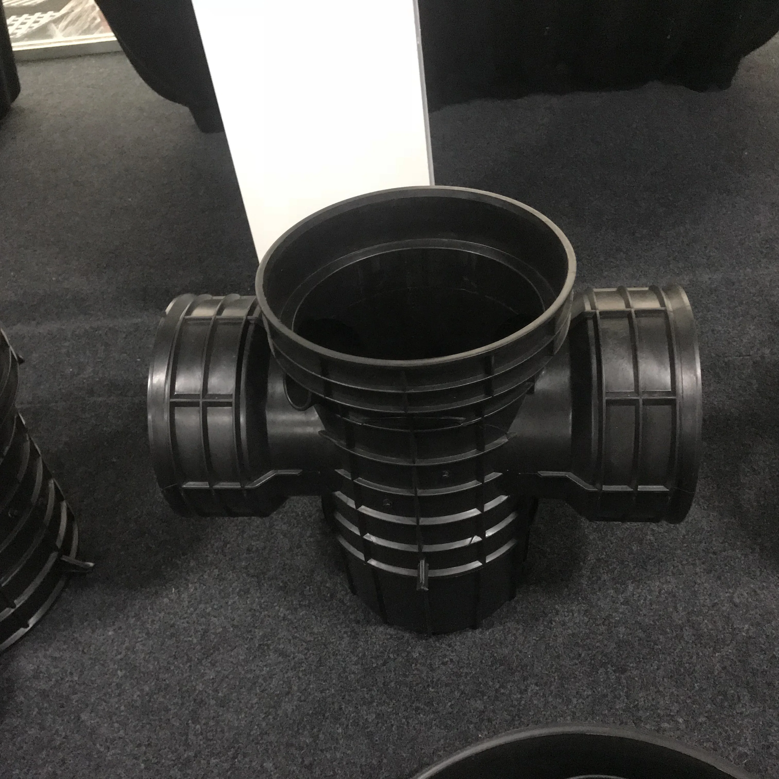 Производитель напрямую поставляет скважину для проверки пластика скважины и трехходовых водосточных