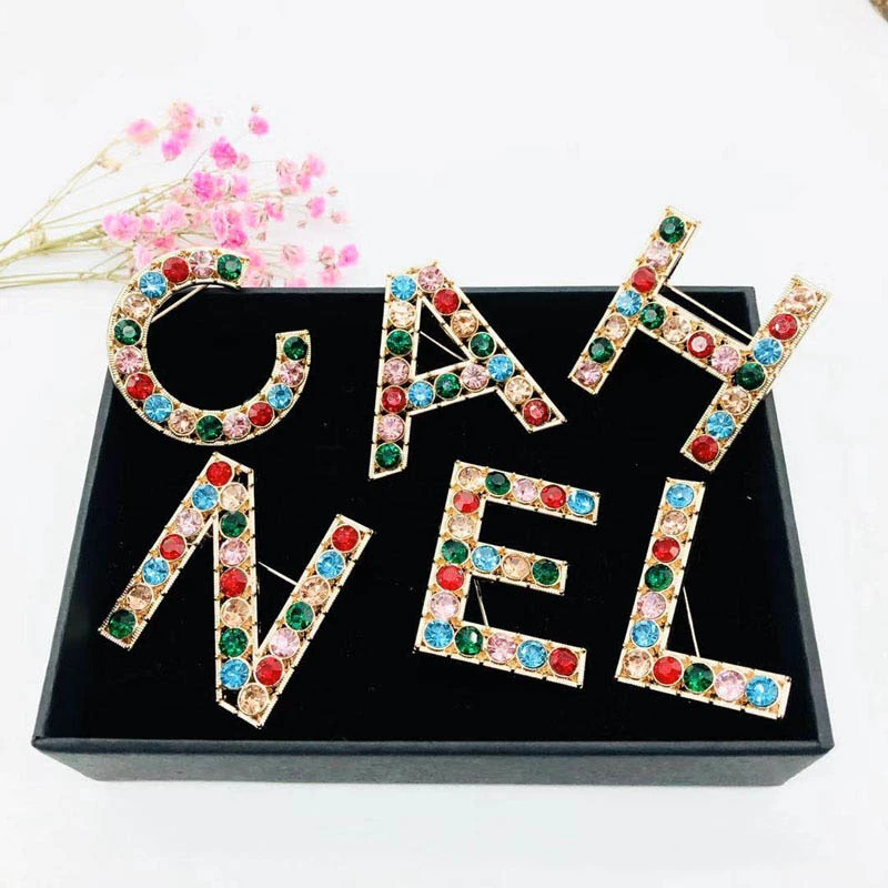 Jachon custom Rhinestone дизайнерские подвески Фабрика оптовая продажа модная брошь на булавке