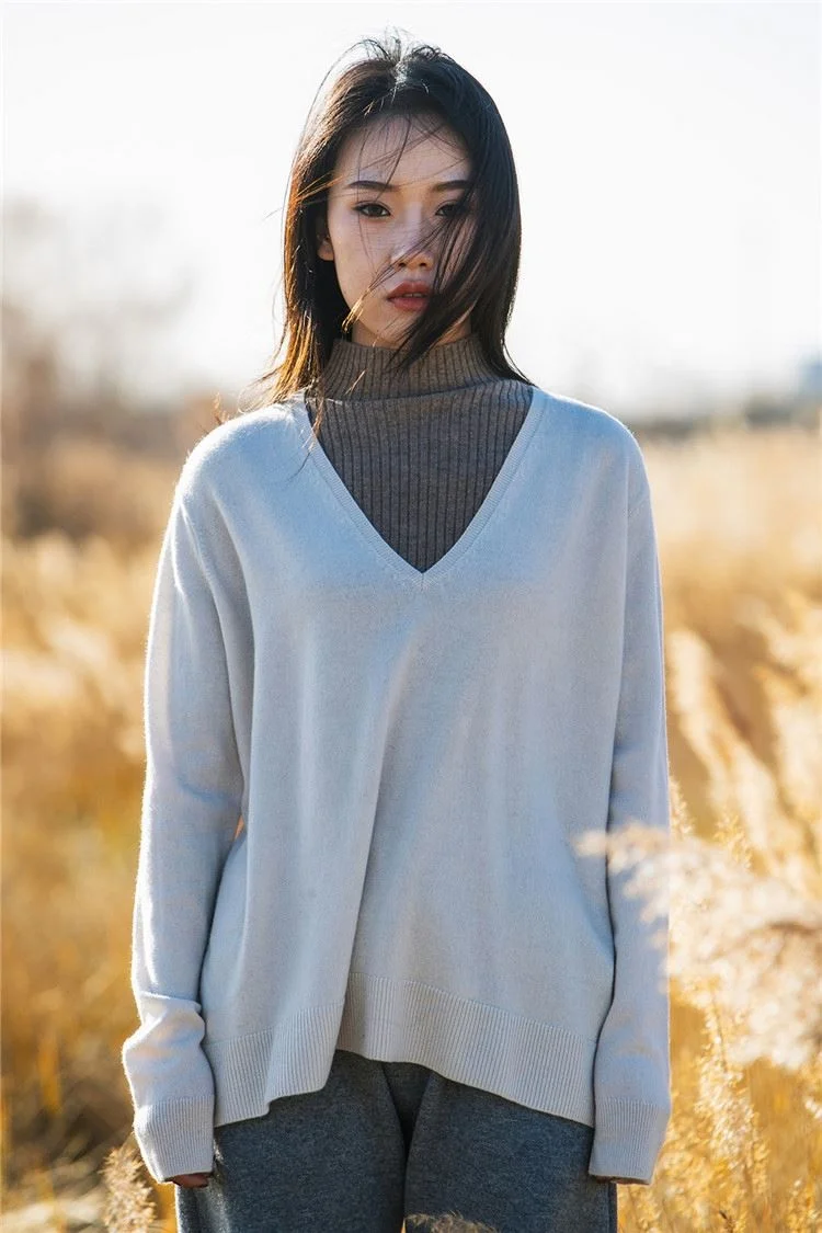 
New Design OEM 100%Cashmere loose Casual side splits V Neck Cashmere Pullover For Women For Wholesales 