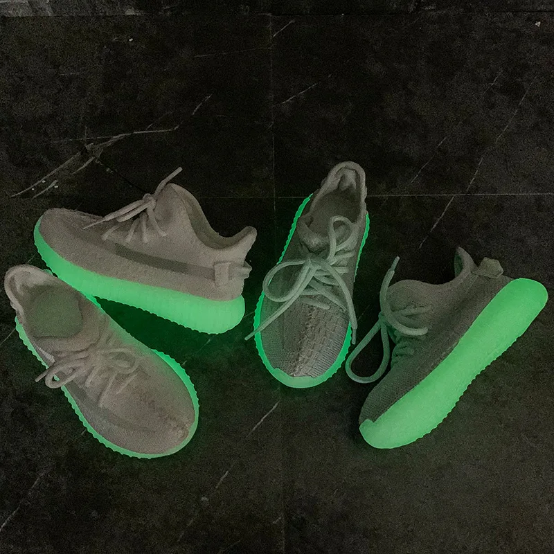 2021 Boys Girls Mesh Luminous Light Up Sneakers Toddler/Little/Big Kid Casual School Trainers Children Lace-Up Brand Shoes