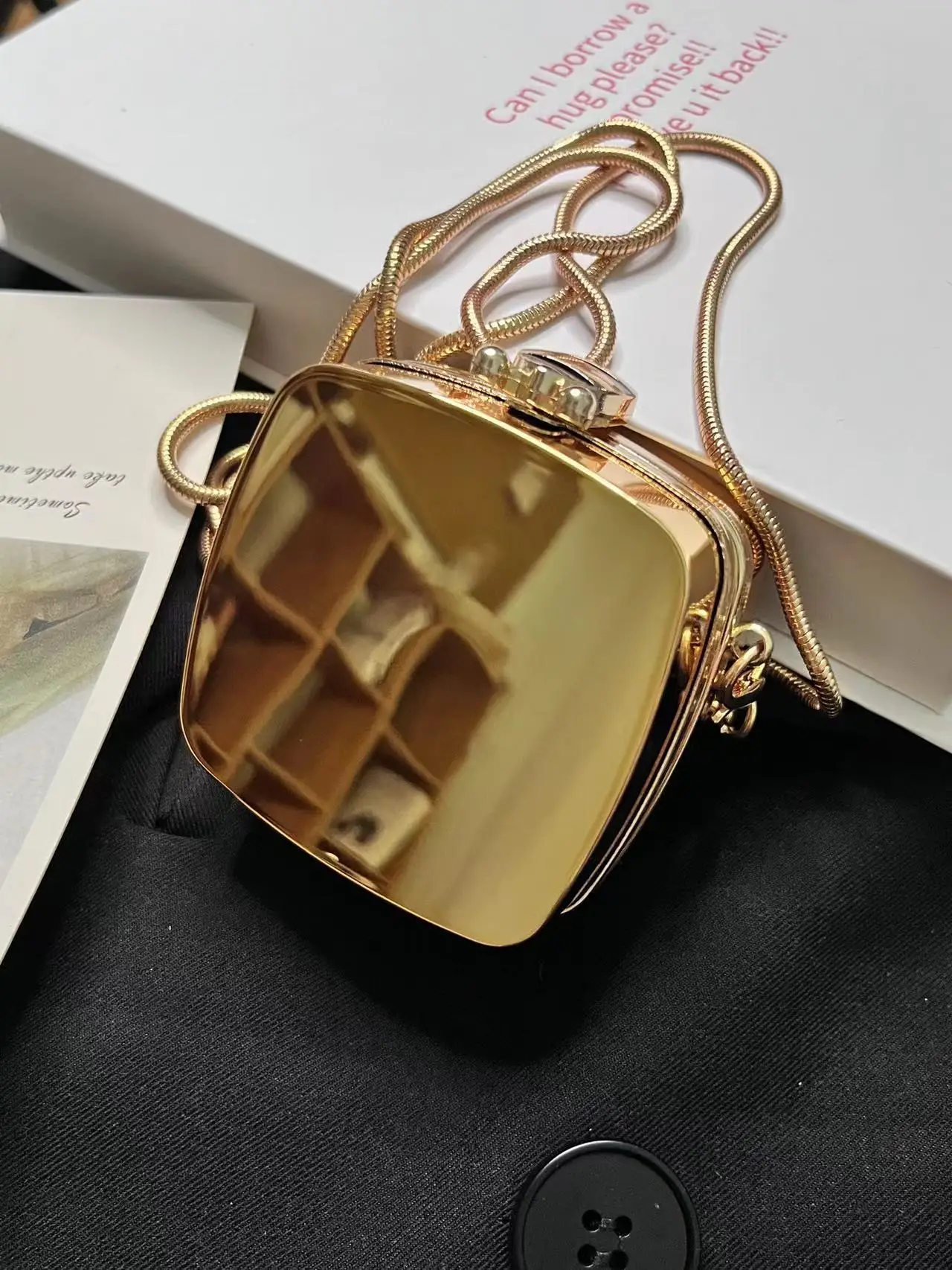 New Arrival Bags for Women 2024 Hot Chain Shoulder PVC Purses Women Miss Unique Handbags Online Wholesale Supplier Golden Single