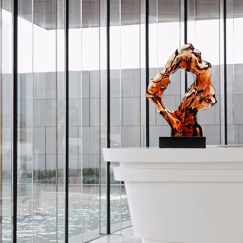 Custom-made Wholesale Resin Decoration Luxury Resin Crafts For Living Room Hotel Furniture Ornament Transparent Art Craft