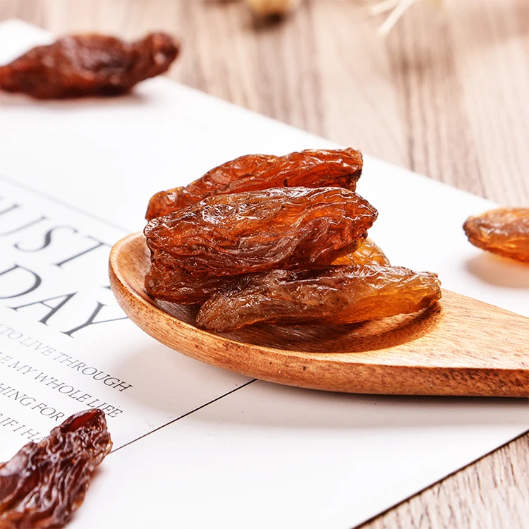 Manufacturer wholesale good quality raisin snack Pure natural organic no additives red raisin