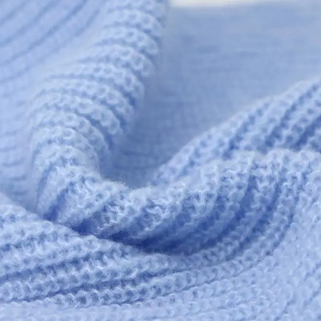 XINGLIN Factory WholeSale  9NM /1 100% POLYESTER  Dry Net Weight Delivery Low Price Sweater Yarn for winter knitting machine