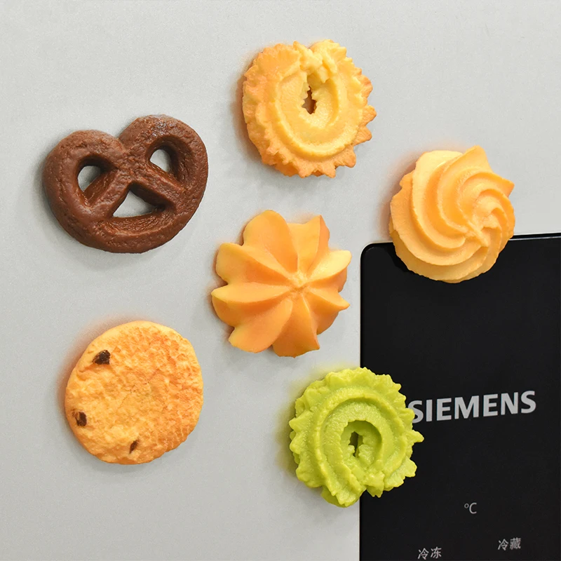 Creative simulation Korean ins Cookie refrigerator magnet cute food cookie magnetic decoration message board refrigerator magnet