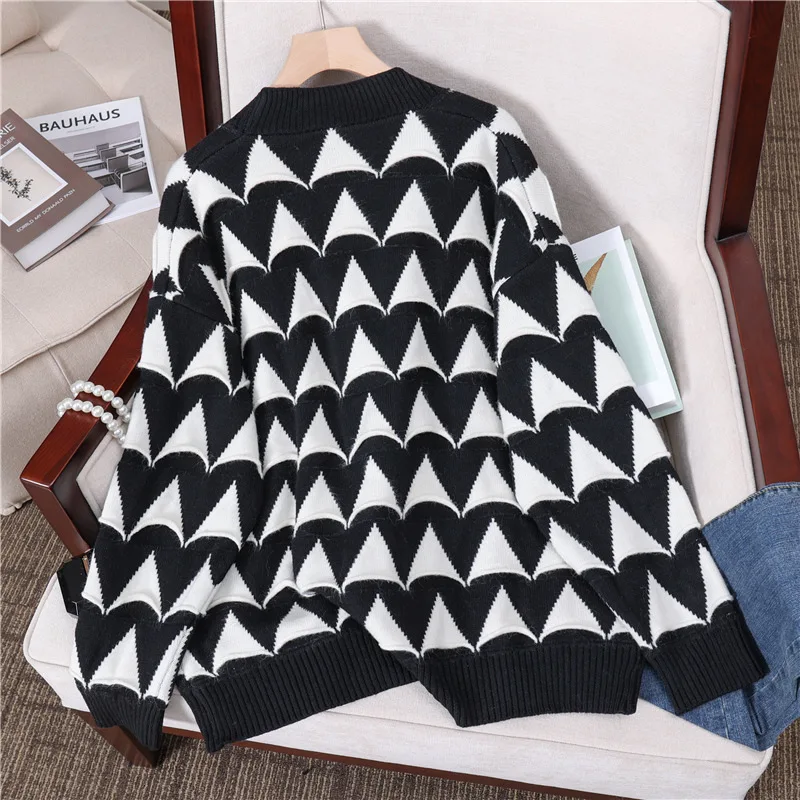 Manufacturers Custom Winter Warm Knitted Coat V Neck Long Sleeve Cardigan Sweater For Women