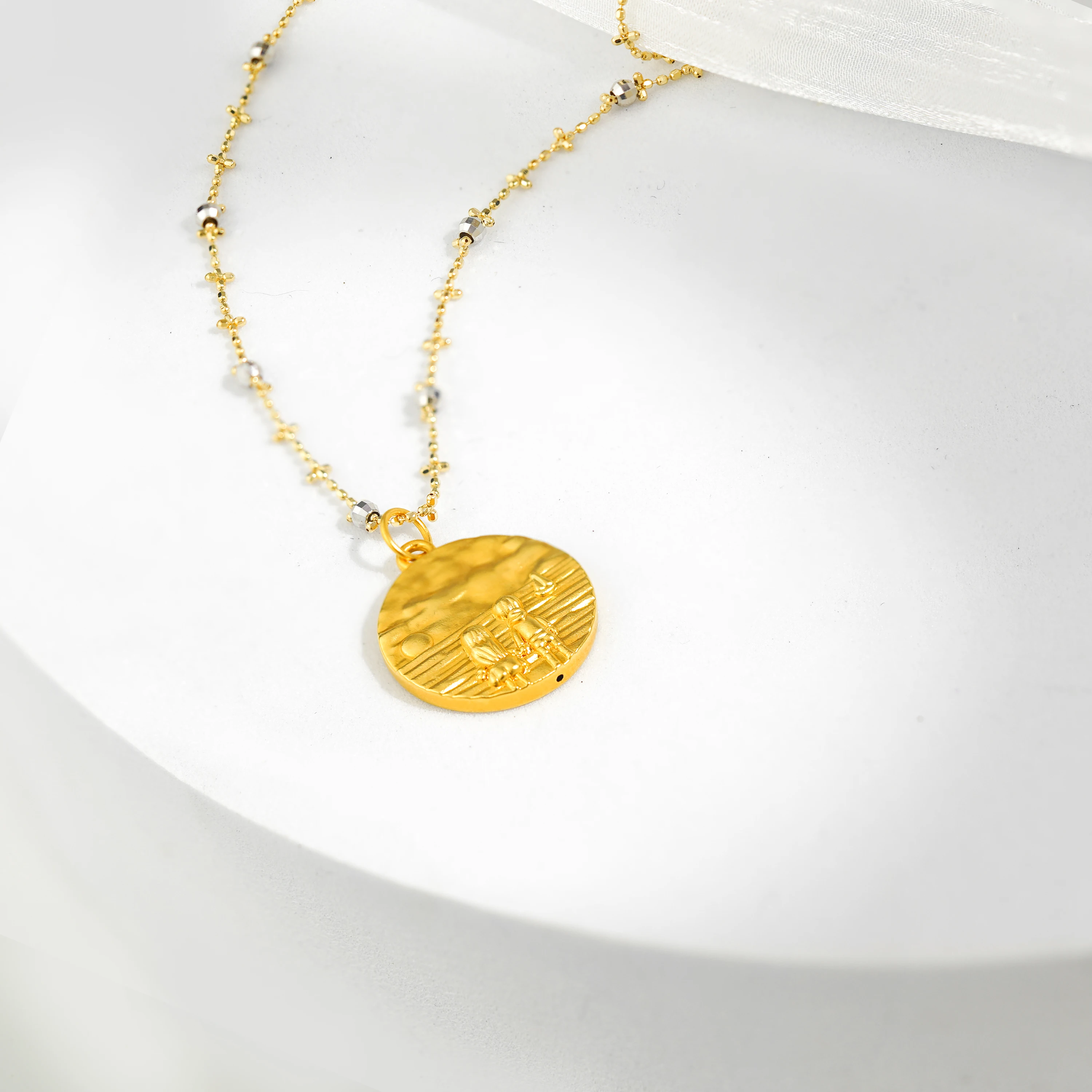 PCX Jewelry 18k Gold Necklace Pendant Trendy Fashion Necklace Custom Coin Pendant Necklace for Women Jewelry Gifts